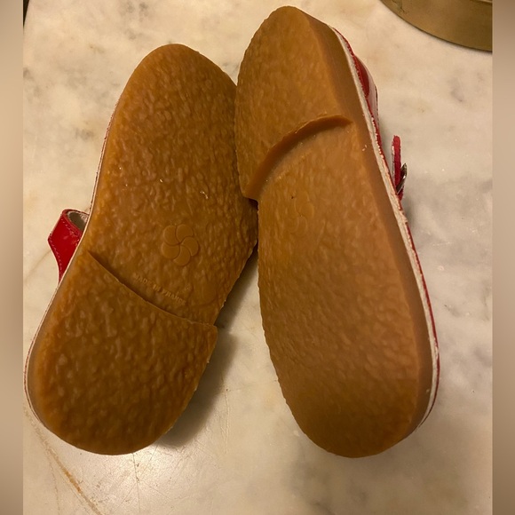 Aster France Red patent leather girls Mary Jane sz 24 (7/7.5 children) - Picture 3 of 4